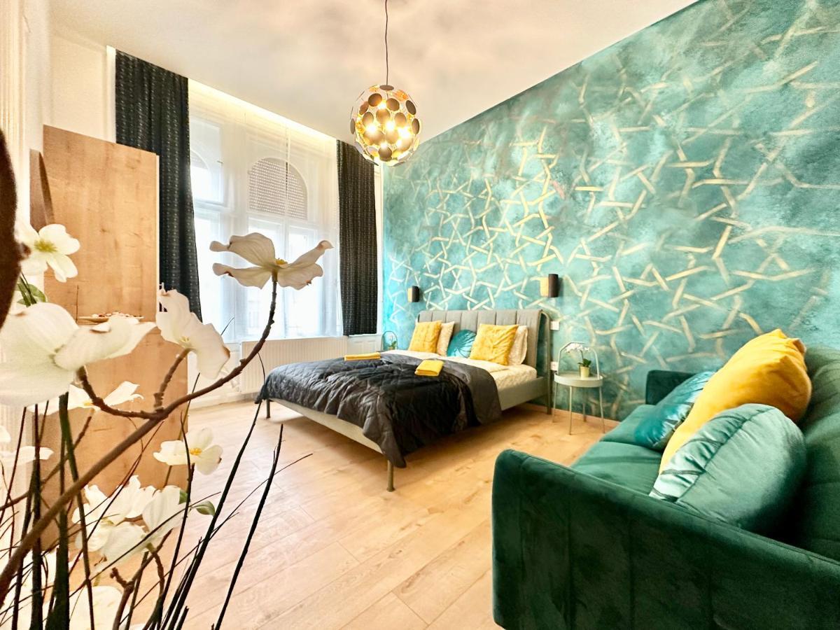 Lejlighed Luxory Design Apartment#bakats#freeparking#8ppl Budapest